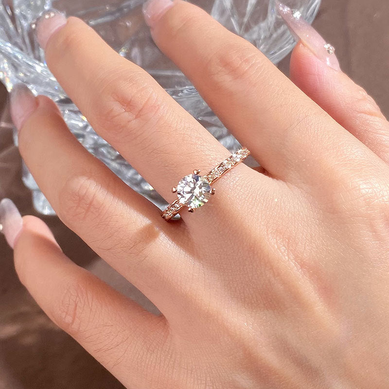 【JYJZZ198】Synthetic Moissanite S925 Silver Ring on Running Princess 1 CT Stylish and atmospheric crafted ring, fashionable high class light luxury women men classic daily jewelry gifts.