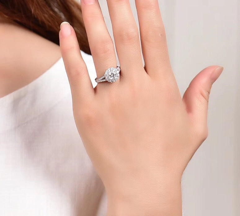 [JYJZZ177] （Andrea）Synthetic Moissanite s925 silver 2 CT Y shape round wrap heavy high fashion sense design women's ring.